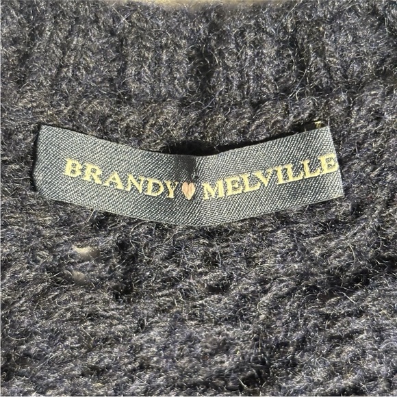 Brandy Melville Winona Sweater Women's One Size Blue Heavy Wool Cable Knit - Picture 3 of 9